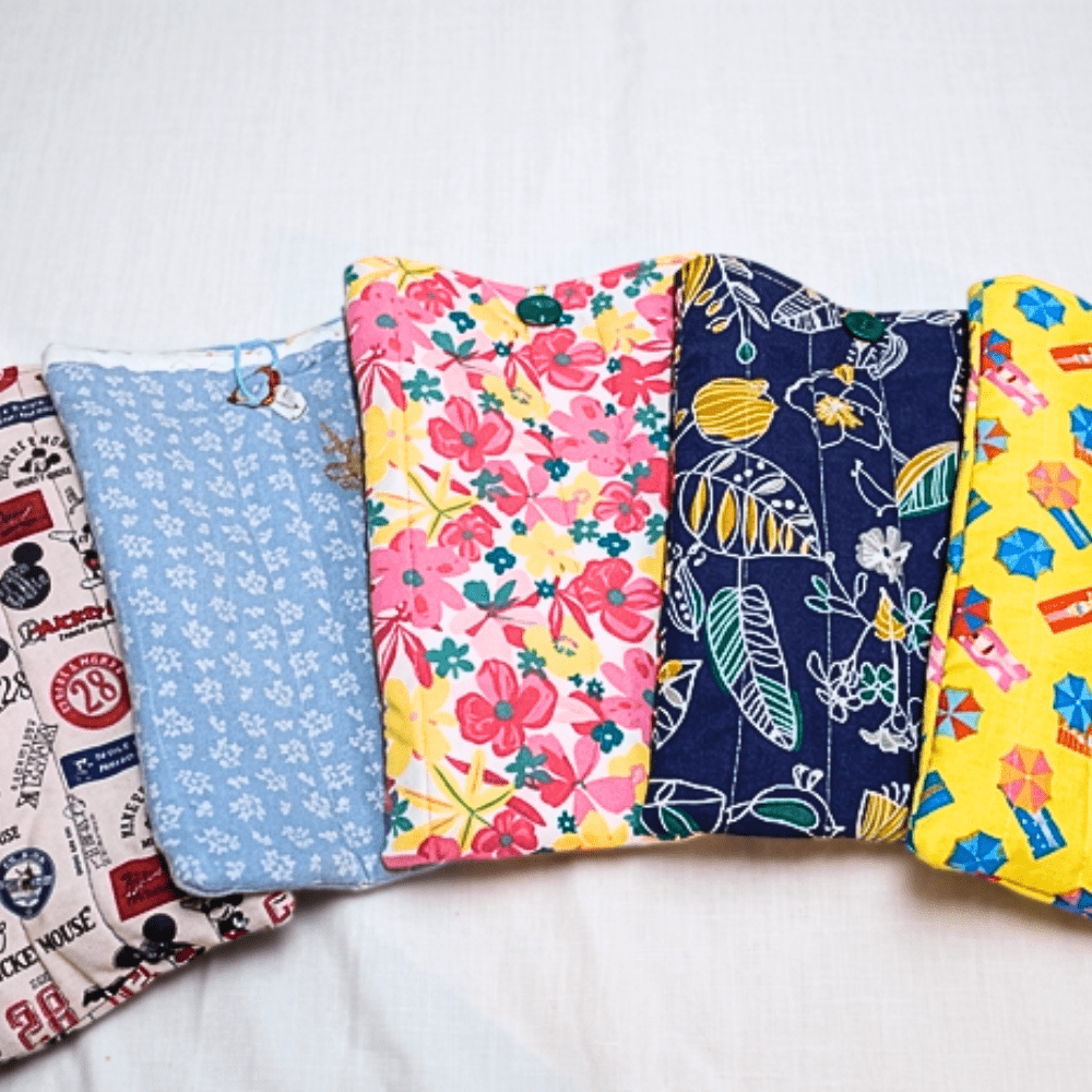 Pochette à livre avec son marque page 15€